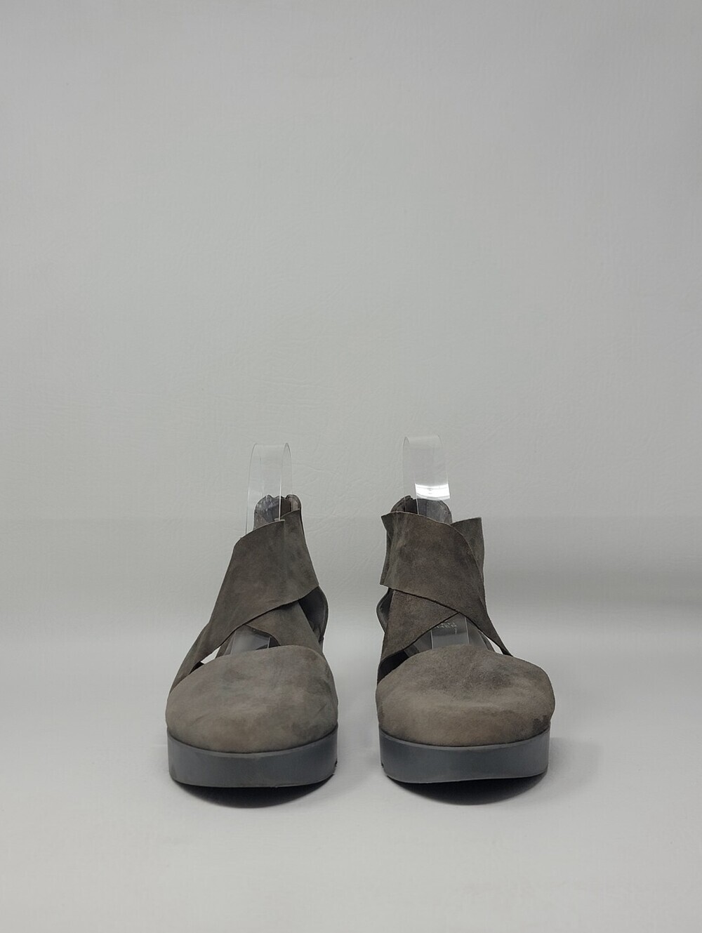 Eileen Fisher Carver Suede Wedge Sandals Gray Taupe Cutout Zip Womens Size 8.5 - Picture 7 of 10